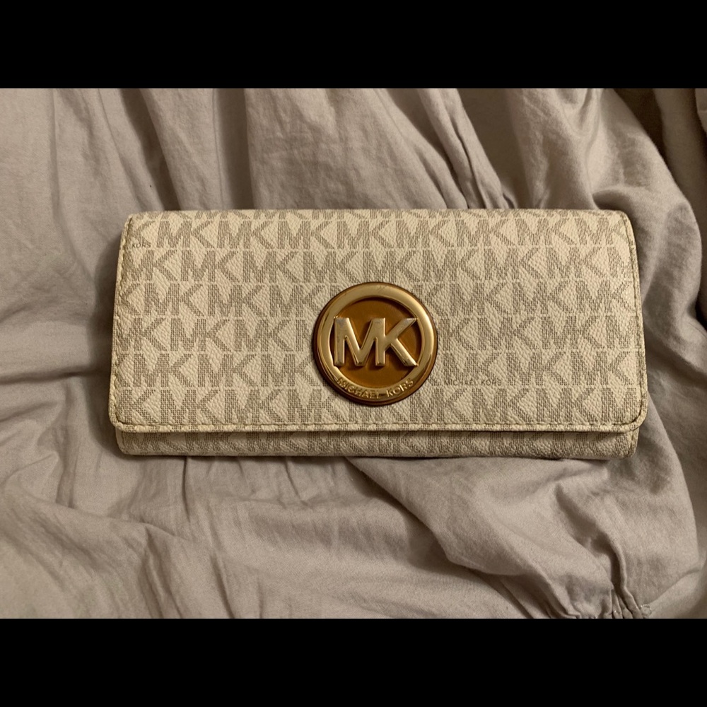 Michael Kors wallet